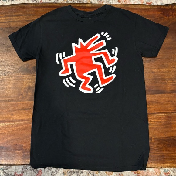 Keith Haring barking red dog black tee size small - Picture 2 of 6